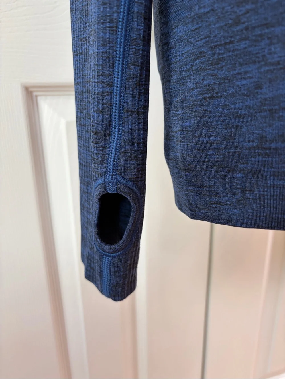 Lululemon Sapphire Blue Swiftly Tech Long Sleeve Crew Neck Size 6